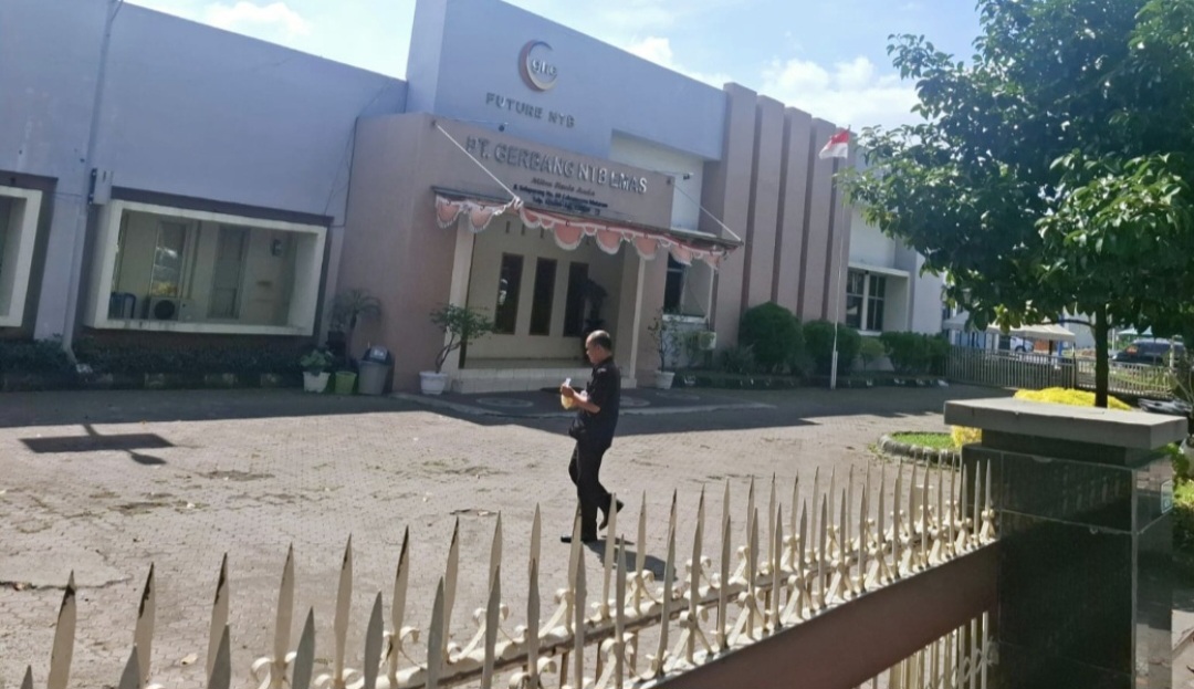 Inilah kondisi kantor PT GNE di Jalan Selaparang Nomor 60 Mayura, Cakranegara, Kota Mataram. BUMD ini rencananya akan diberi penyertaan modal Rp 8 miliar.
