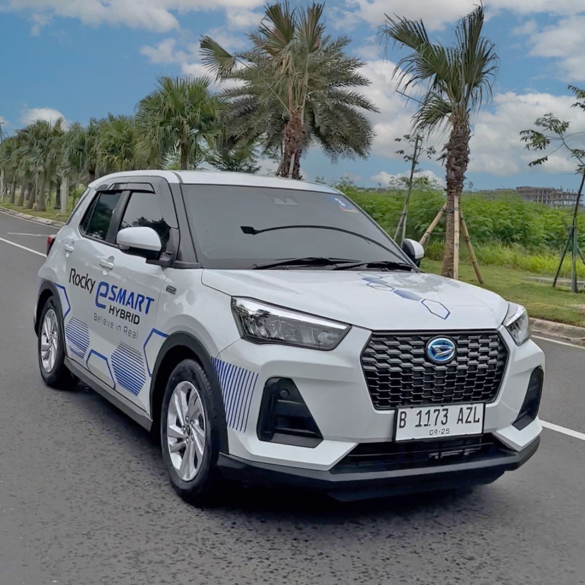 Daihatsu mengajak 40 awak media untuk berkesempatan menjajal kedua model SUV baru