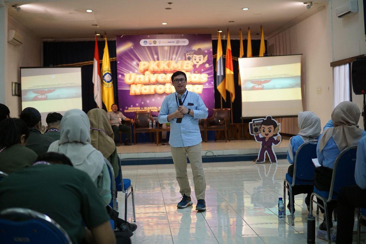 Officer K3 dan Keamanan PLN UIP Nusra Ahmad Faisal Kurniawan mengajak mahasiswa menjadi agen keselamatan listrik.