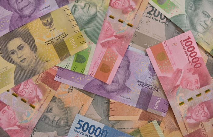 UMP 2026 masih digodok pemerintah dimana buruh tuntut kenaikan 10,5 persen