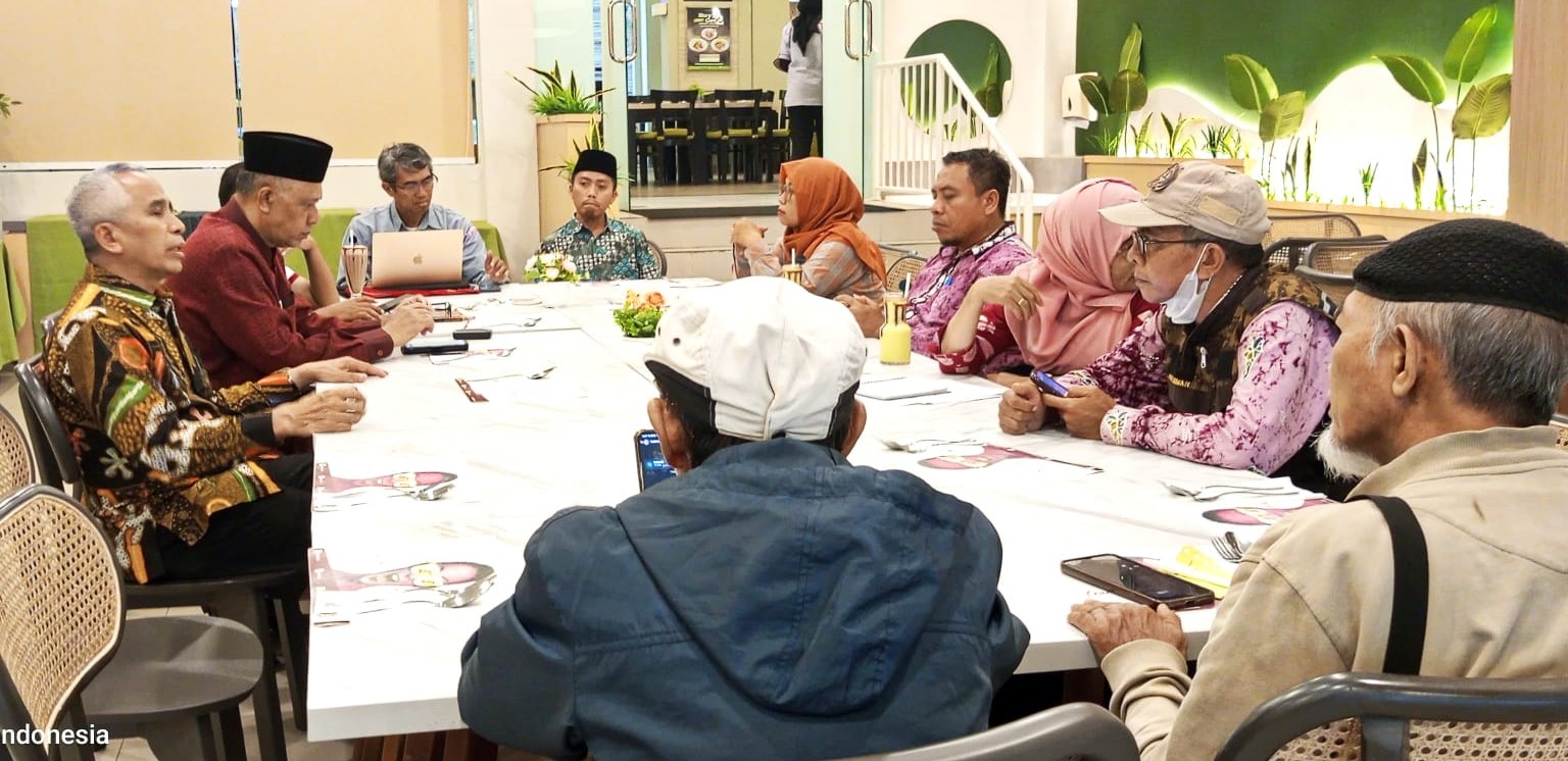 Kwarcab Kota Mataram konsolidasi organisasi dan silaturahmi unsur pimpinan di Fave Hotel, pekan lalu. Kwarcab Mataram  dorong pembinaan pramuka lebih optimal.