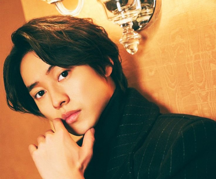 Profil kento yamazaki, pemeran ryohei arisu dalam serial alice in borderland season 1-3.