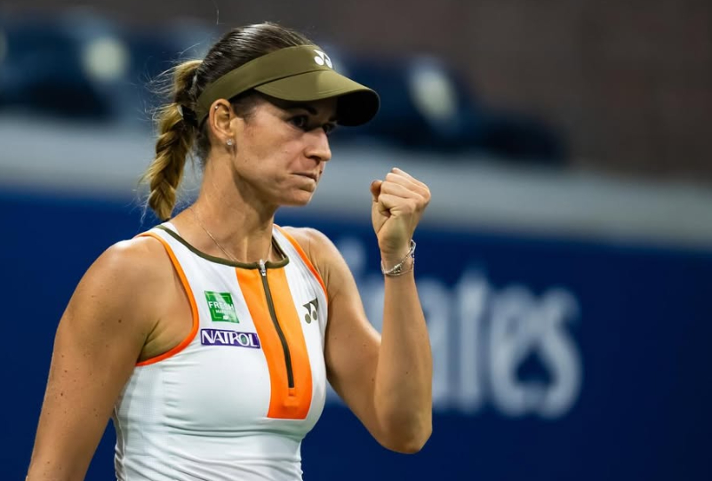 Bianca Andreescu tumbang di laga comeback China Open 2025. Krejcikova melaju mulus, Maria Sakkari menang dramatis di laga maraton.