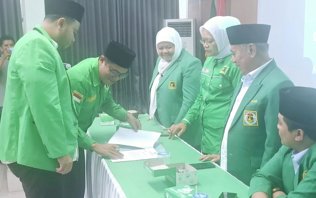 DPW dan DPC PPP kabupaten/kota se-NTB memberikan bukti dukungan tertulis ke Muhamad Mardiono dalam Musyawarah Kerja Wilayah (Mukerwil) di Kantor DPW PPP NTB, 8 September lalu.