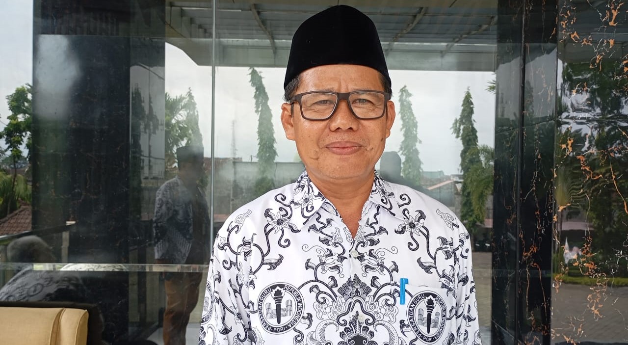 Ketua PGRI NTB Yusuf