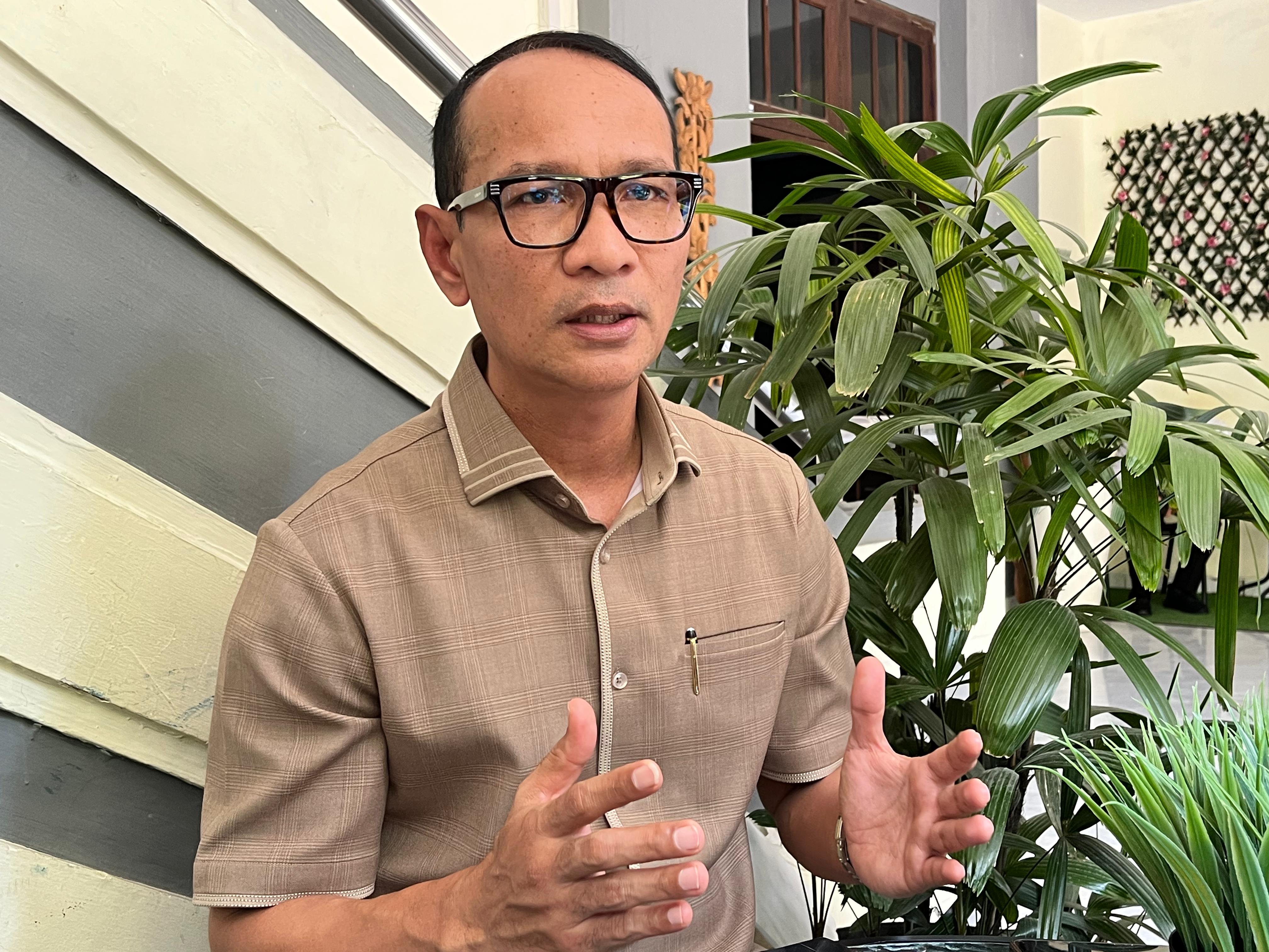 Walikota Mataram Mohan Roliskana