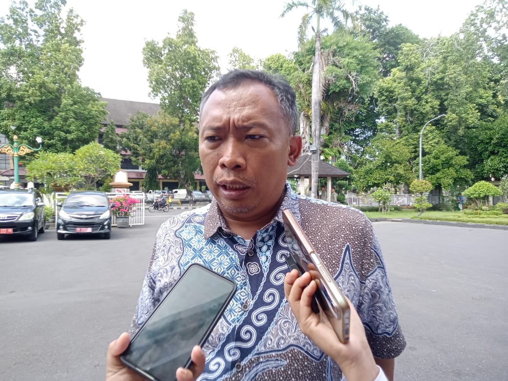 Ketua LPA Kota Mataram Joko Jumadi mengungkap lima korban LGBT di Kota Mataram yang sedng direhabilitasi.