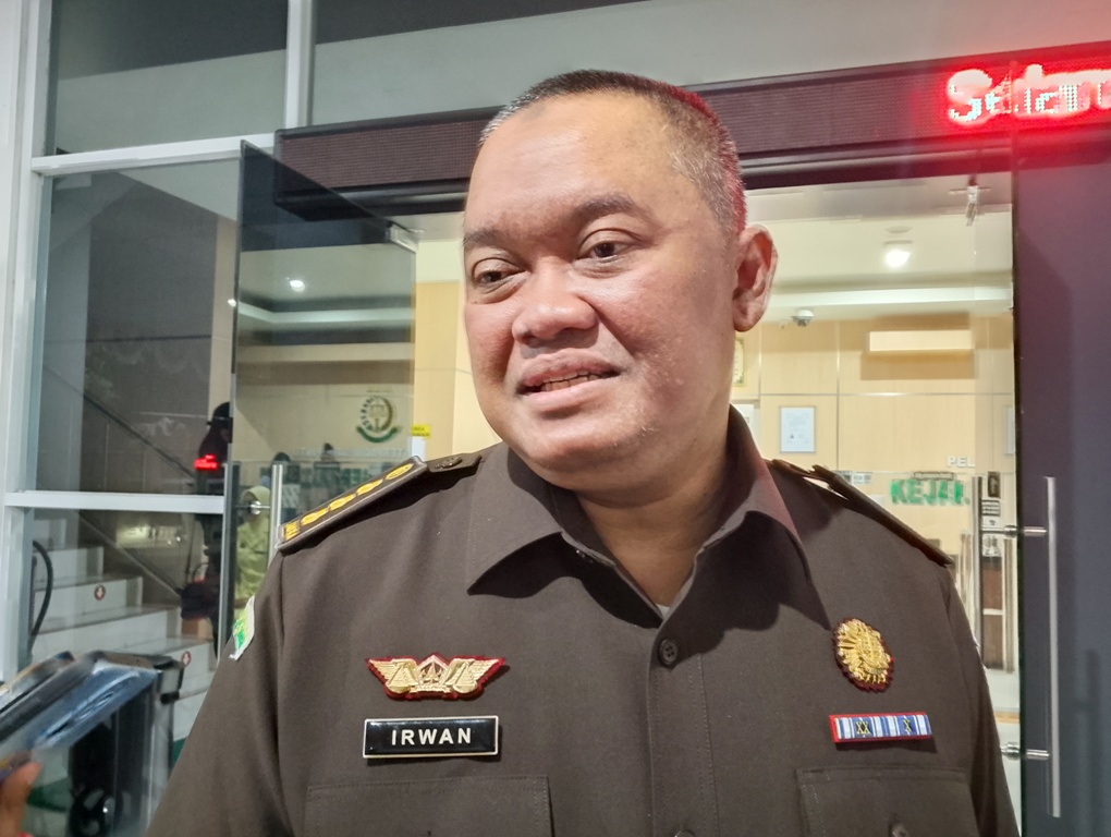 Kasi Pidum Kejati NTB&nbsp;Irwan Setiawan Jelaskan&nbsp;Jaksa Teliti Berkas Tersangka Kasus Kematian Brigadir Nurhadi &nbsp;