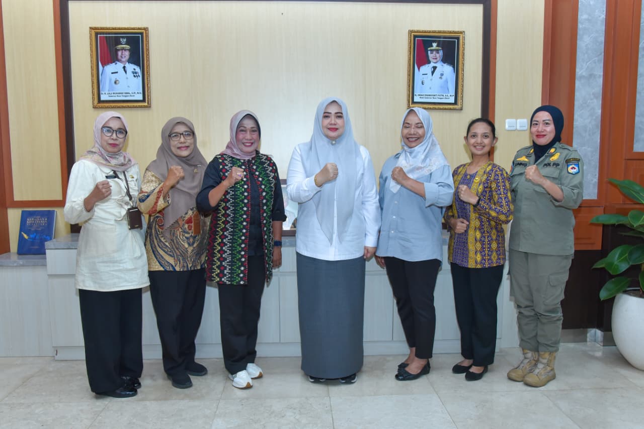 Wagub Dinda berharap, Perwosi NTB bisa berkolaborasi bersama BKOW NTB untuk melaksanakan senam bersama masyarakat di wilayah Provinsi NTB.