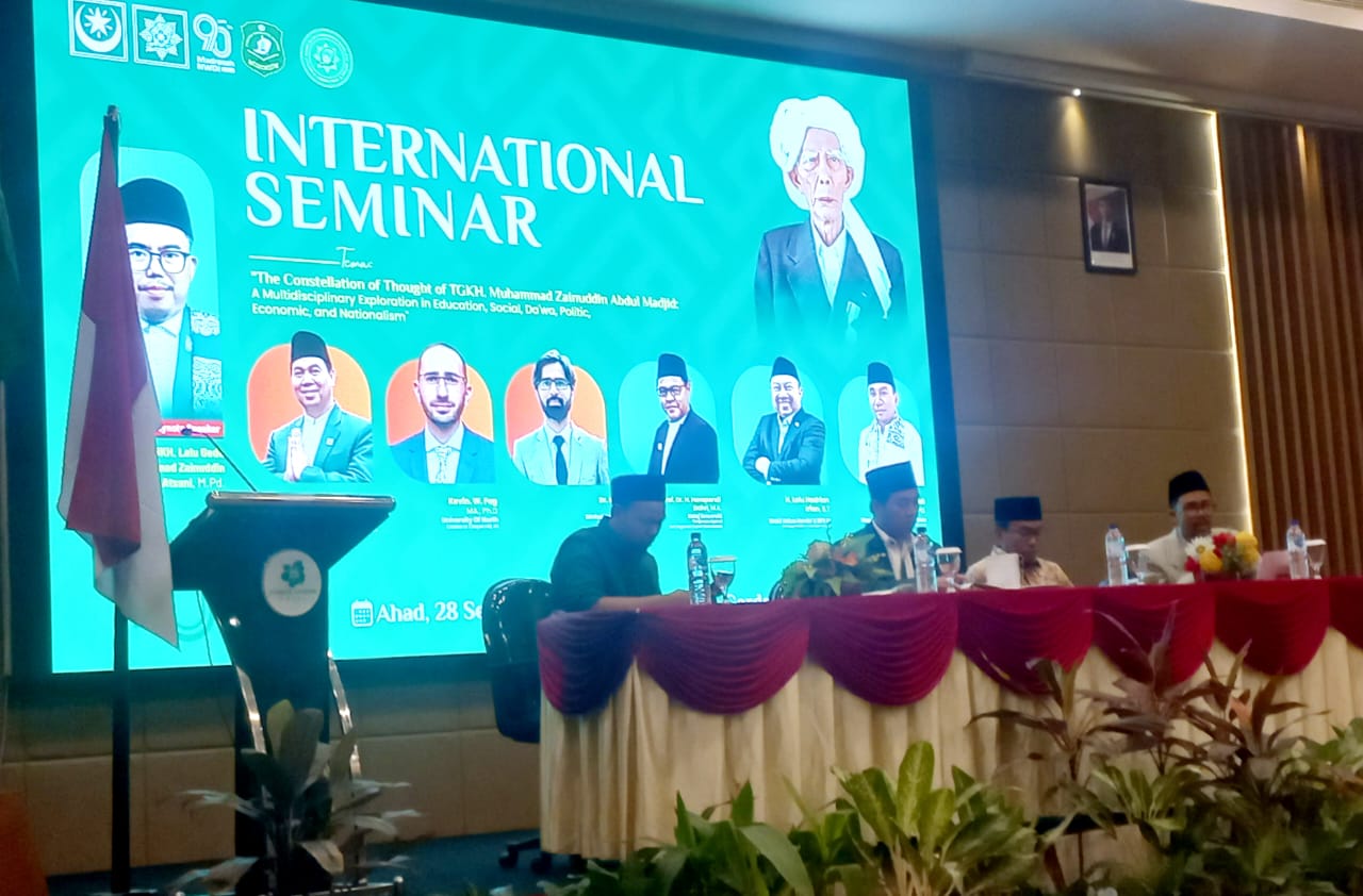 Memeriahkan Hultah Akbar ke-90 Madrasah NWDI, panitia menggelar seminar internasional.
