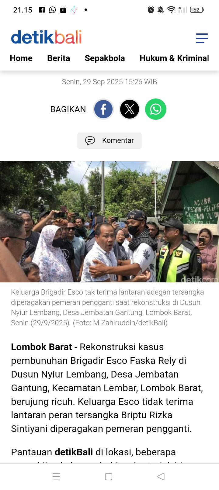 Suasana haru tiba-tiba menjadi panas ketika Brigadir Rizka menolak sejumlah adegan versi polisi yang menurutnya tidak pernah dilakukan.