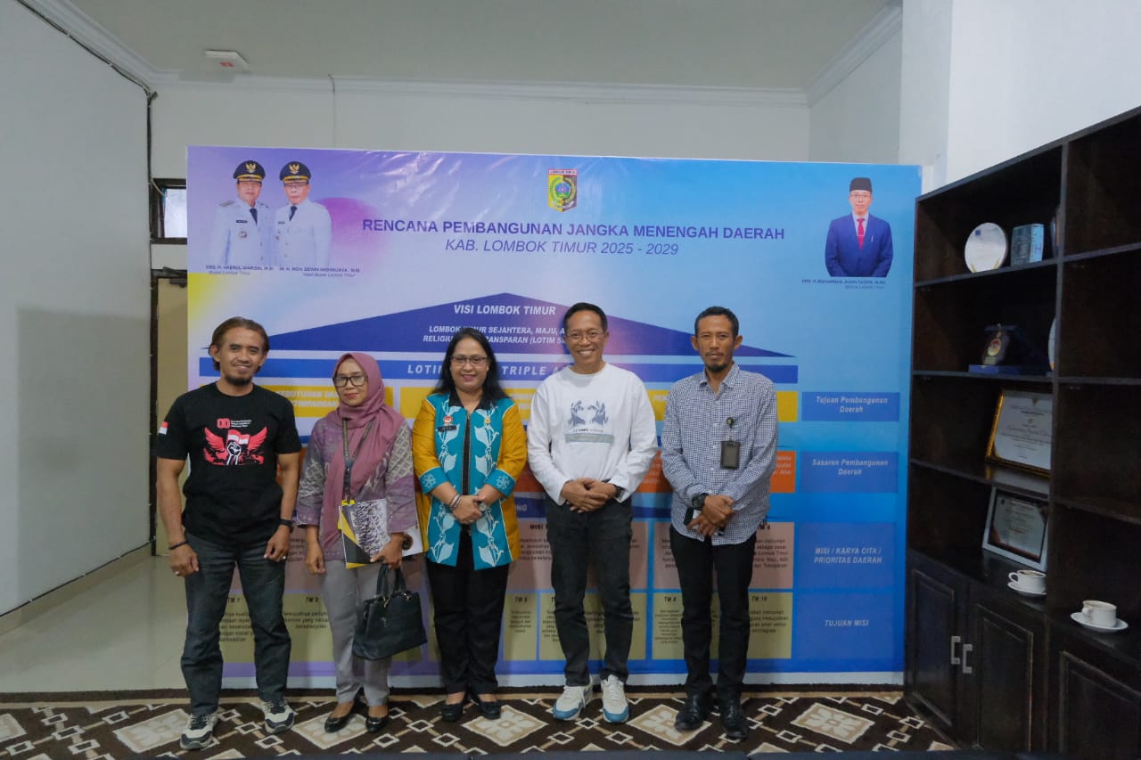 Audiensi Kanwil Kemenkum NTB dengan Sekda Lotim membahas percepatan pembentukan Pos Bantuan Hukum (Posbankum) Desa/kelurahan di wilayah Lombok Timur.