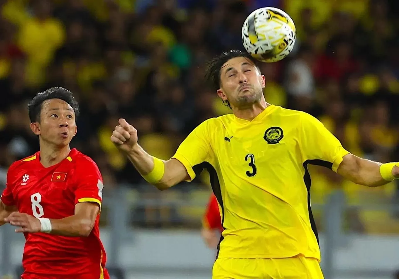 Facundo Garc&eacute;s dicoret Deportivo Alav&eacute;s usai dijatuhi sanksi FIFA. Bek Timnas Malaysia ini disebut terlibat kasus pemain ilegal.
