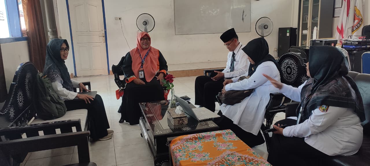 Sejumlah BCKS dari Lotim dan Pulau Sumbawa magang di SMPN 17 Mataram, pekan lalu.