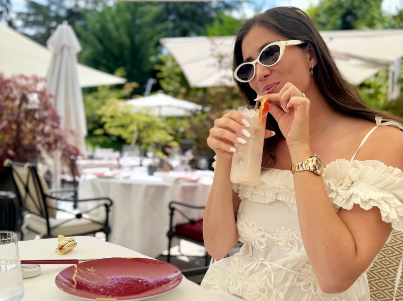 Garbi&ntilde;e Muguruza umumkan kehamilan anak pertama lewat Instagram. Mantan petenis nomor 1 dunia itu pamer baby bump usai resmi pensiun dari tenis.