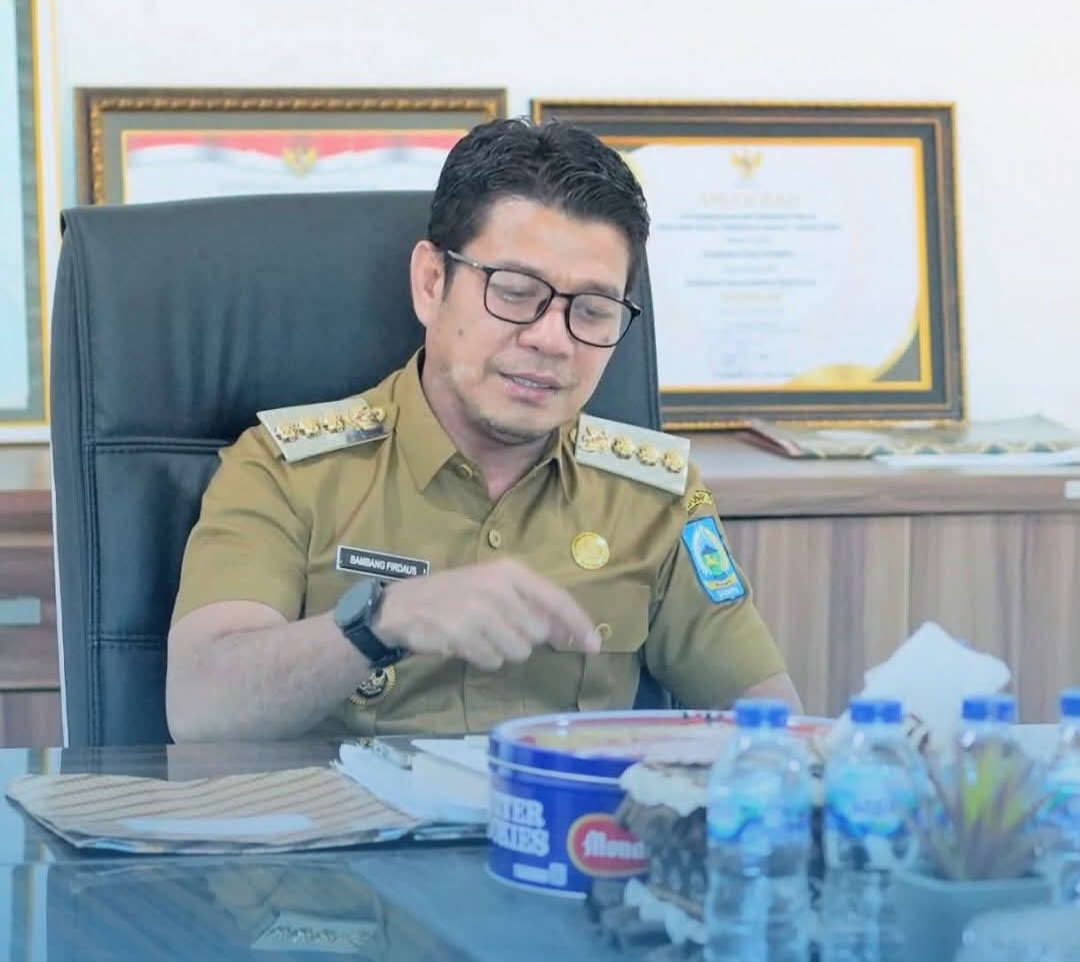 Bupati Dompu Bambang Firdaus.