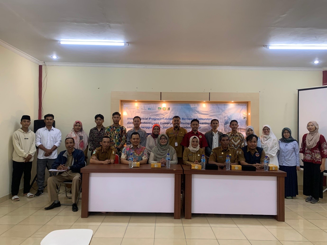 Pembukaan kegiatan pengabdian masyarakat Fakultas Ilmu Keperawatan UI dilaksanakan di Graha PPNI Jerowaru, dihadiri berbagai pemangku kepentingan kesehatan, kader, serta perwakilan duta GenRe.