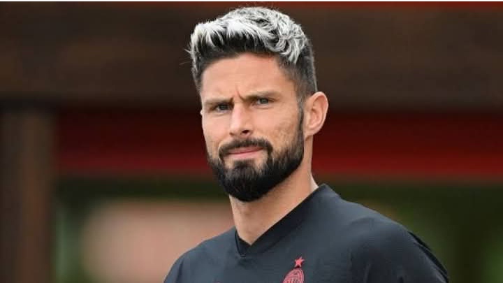 Olivier Giroud, mantan striker andalan AC Milan yang kini bermain di liga Prancis.