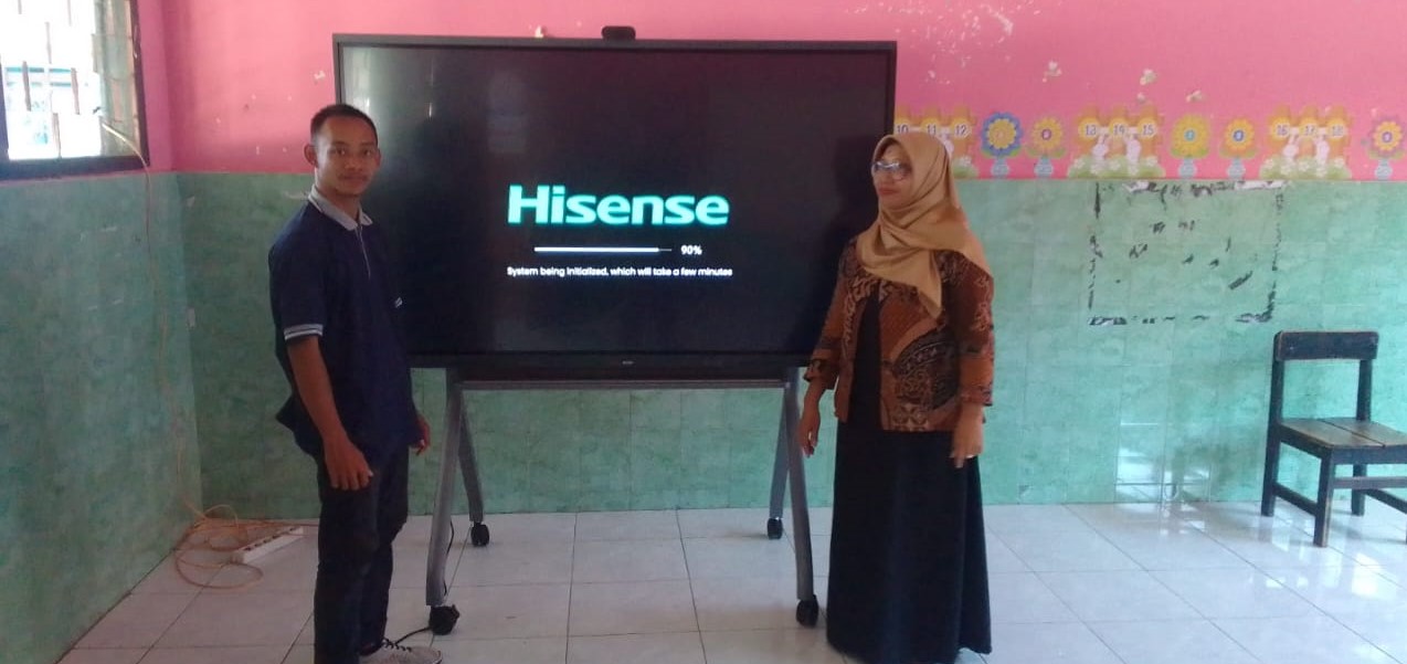 Salah satu sekolah di Kota Mataram sudah menerima bantuan Smart Board dari Kemendikdasmen. Tercatat, ada 126 SD di Mataram sudah terima Smart Board.