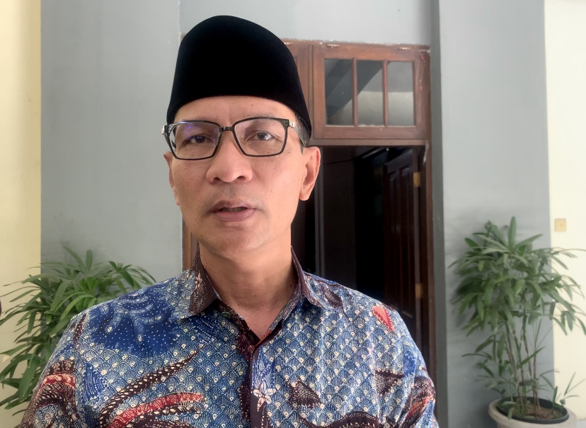 Wali Kota Mataram Mohan Roliskana