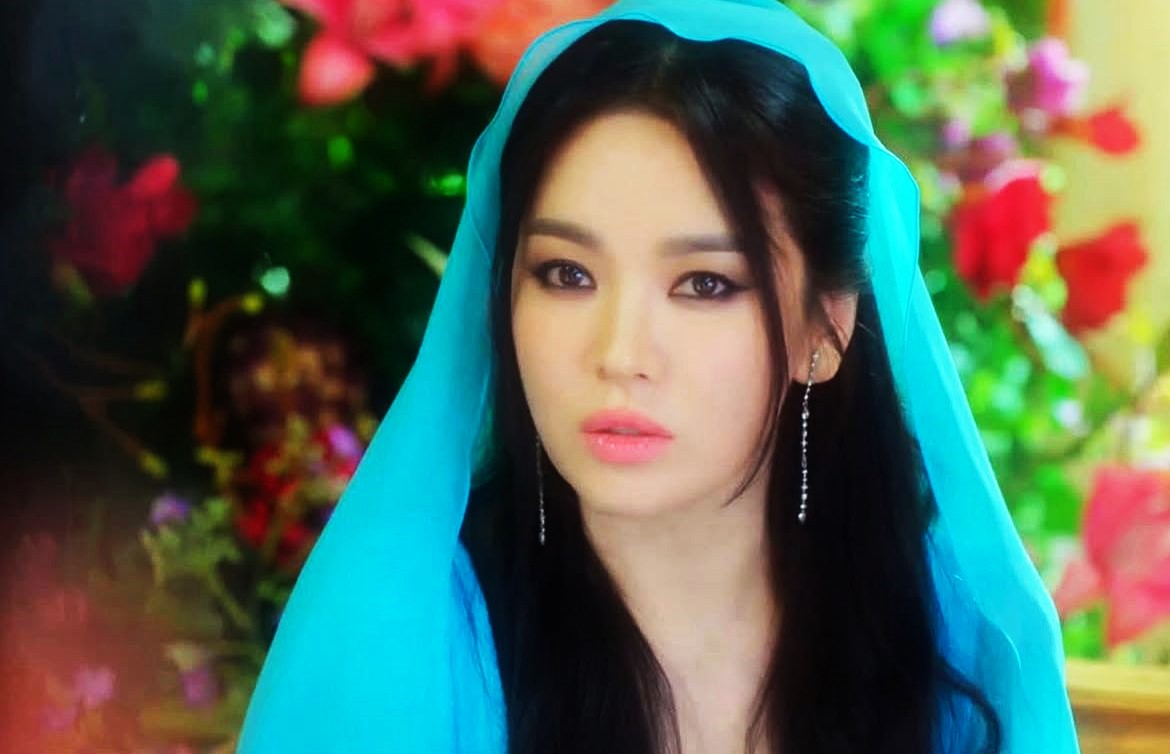 Kecantikan Song Hye Kyo di drama Suzy dan Kim Woo Bin  berjudul Genie Make A Wish sukses memukau penonton
