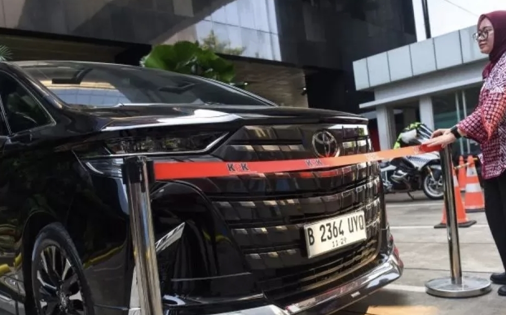 Pengembalian Toyota Alphard Kemenaker ini sekaligus meluruskan opini publik yang sempat mengira mobil tersebut bagian dari aset pribadi Noel. (istimewa)