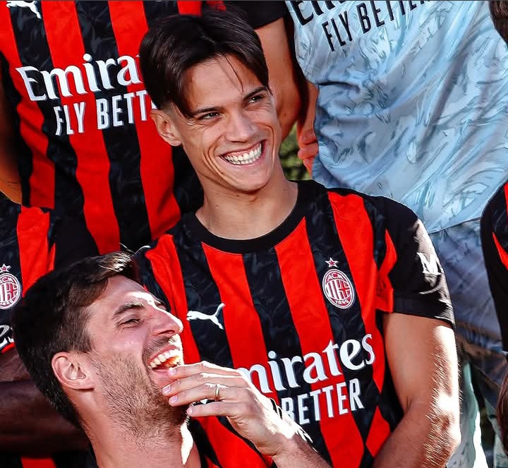 Samuele Ricci, pemain AC Milan yang sukar menembus tim inti karena AC Milan kini hanya main di satu kompetisi.