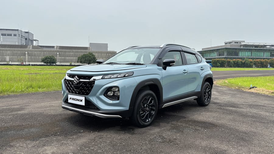 Suzuki Fronx Raih Lima Penghargaan Sekaligus, Termasuk Car of the Year 2025