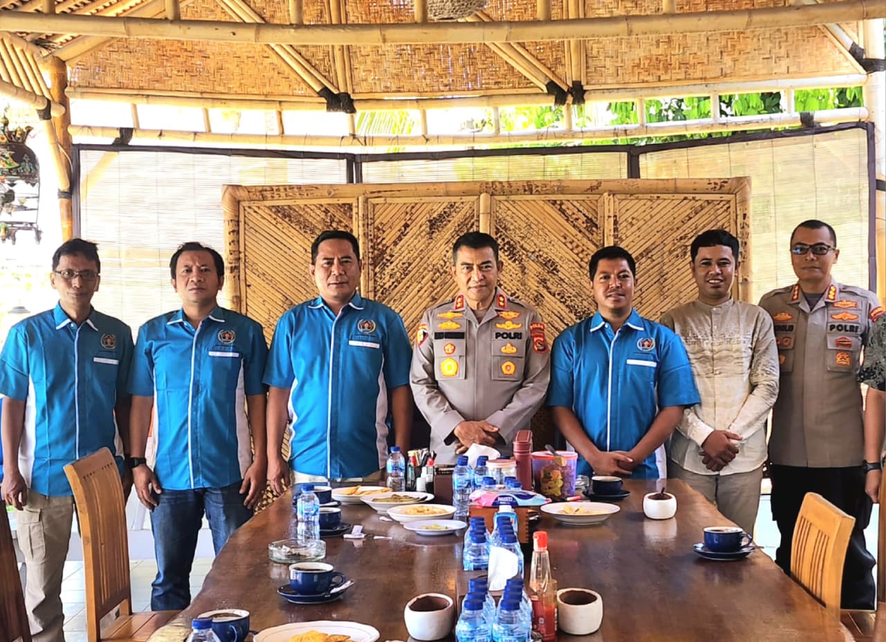Perkuat Sinergisitas, PWI NTB Gelar Silaturahmi dengan Kapolda.