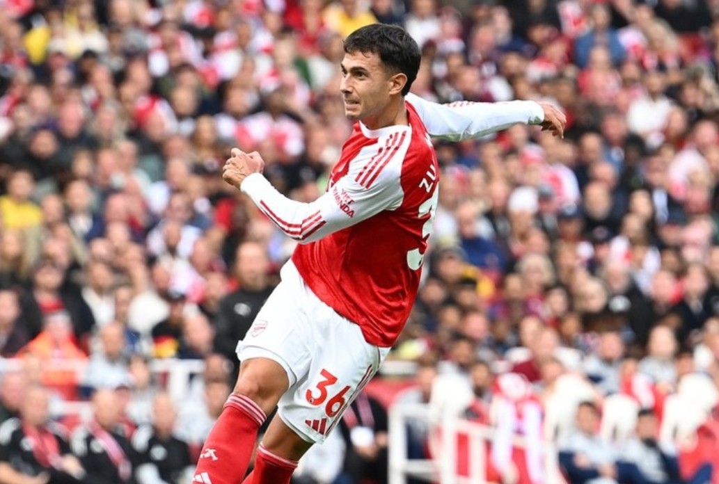Gol tendangan voli pemain Arsenal Martin Zubimendi mendapatkan penghargaan Liga Inggris.