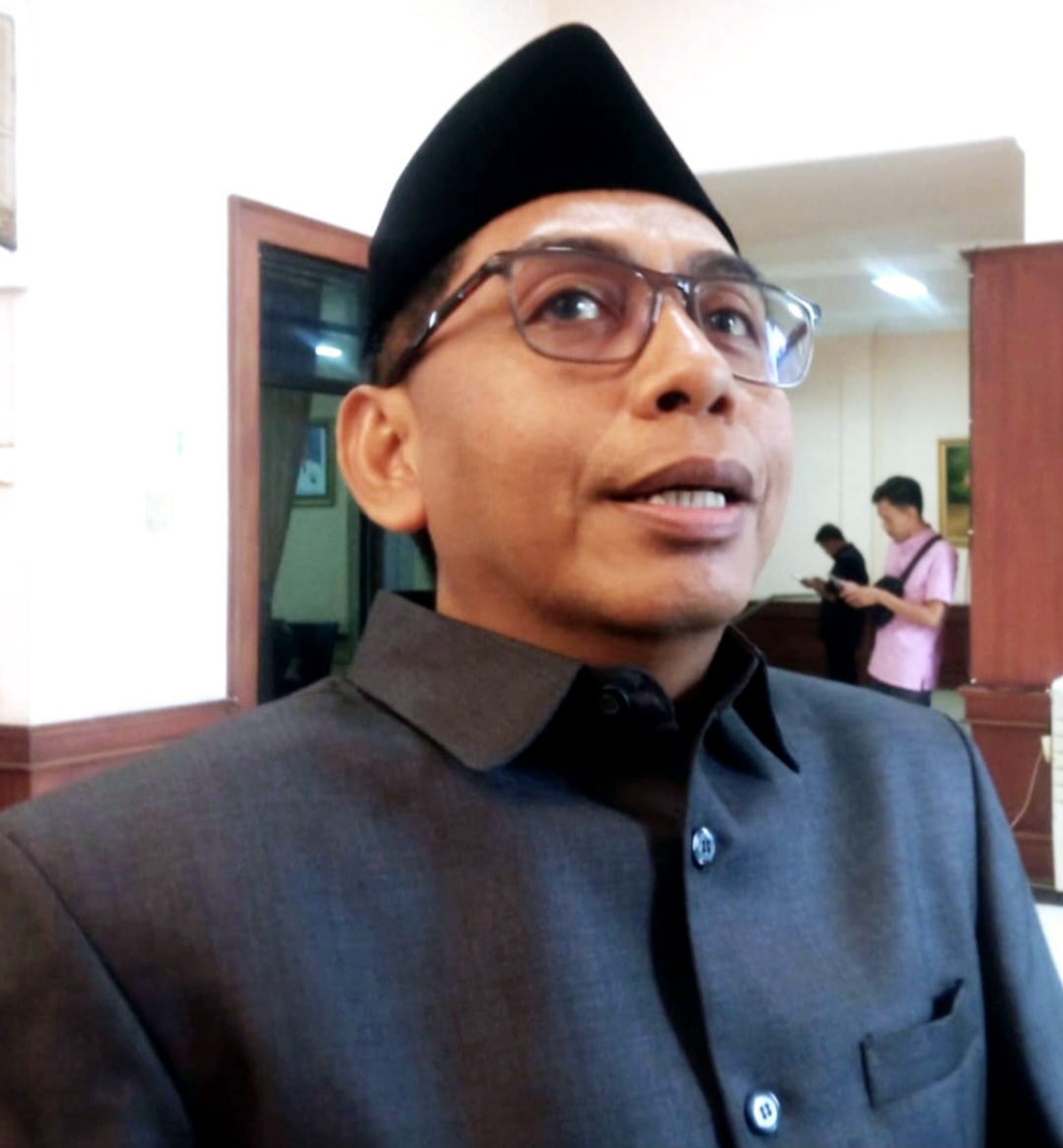 Anggota Banggar DPRD NTB Sambirang Ahmadi mendorong pusat menaikkan alokasi dana TKD untuk mempercepat pertumbuhan ekonomi di daerah.