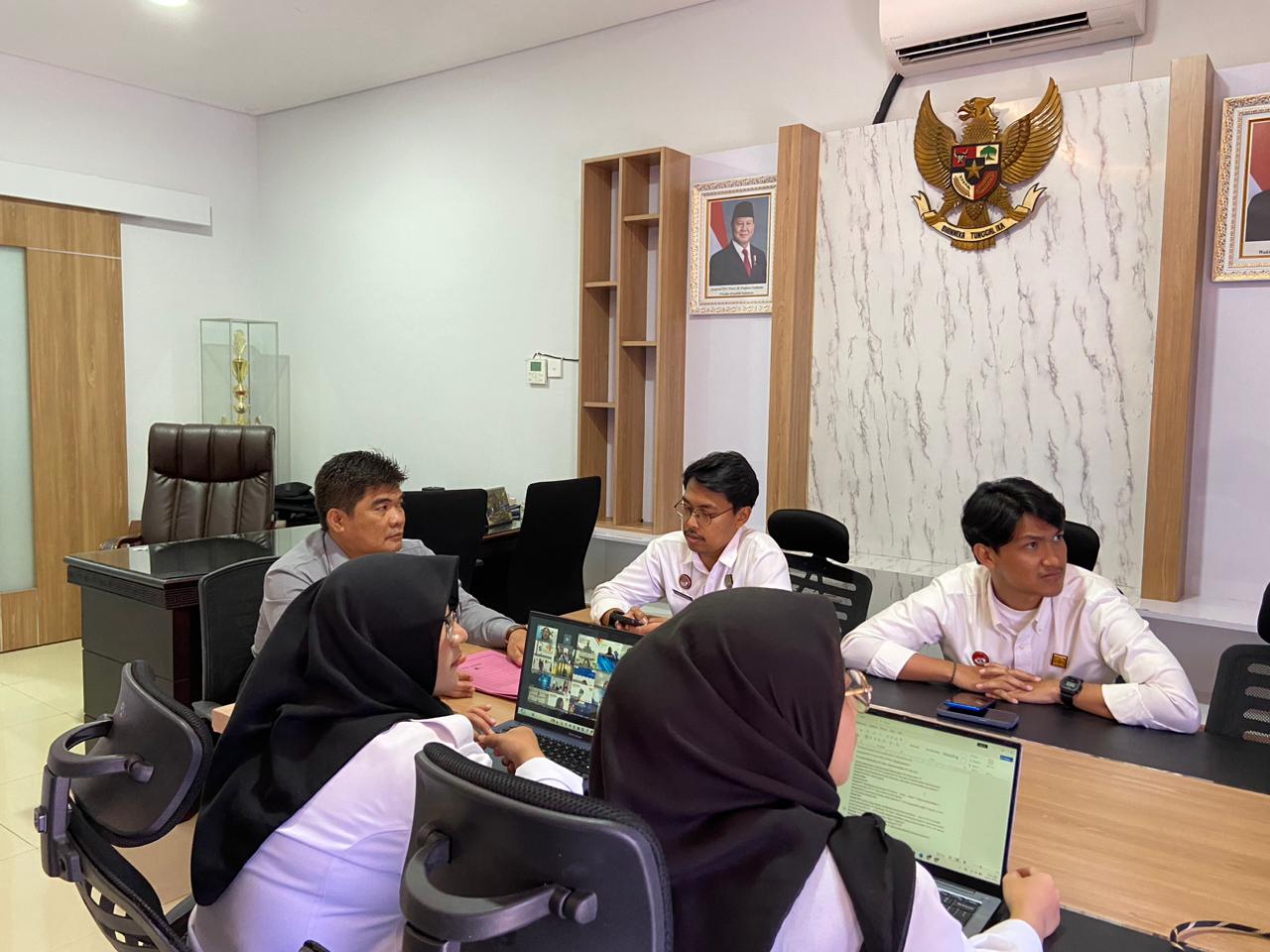 Kanwil Kemenkum NTB mengikuti kegiatan FGD Pengumpulan Data terkait Analisis Urgensi Kebijakan Rancangan Peraturan Menteri Hukum