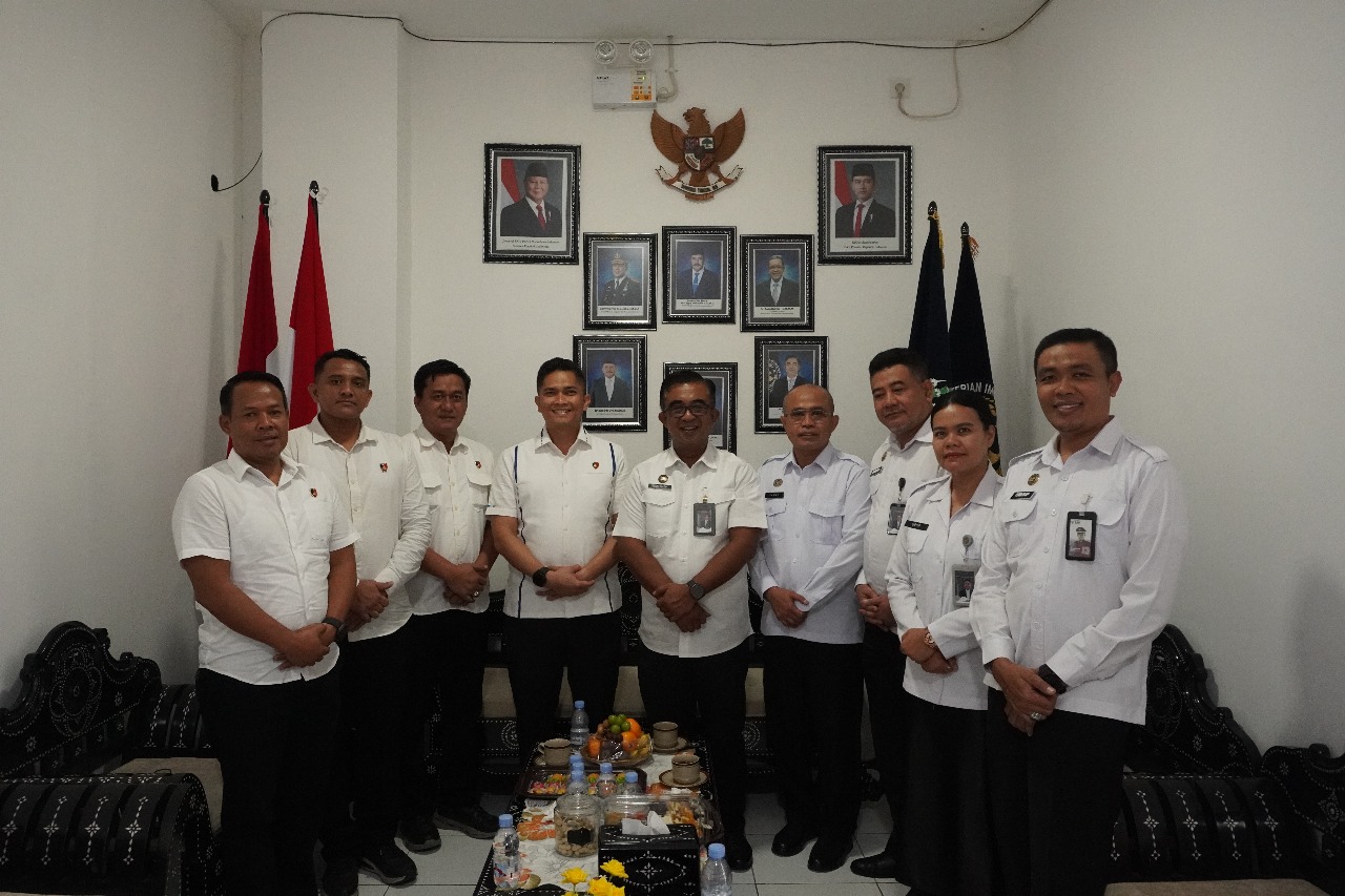 BERANTAS NARKOBA: Ditresnarkoba Polda NTB saat silaturahmi dengan semua Kepala Lapas dan Kepala Rutan di NTB, Senin (13/10).