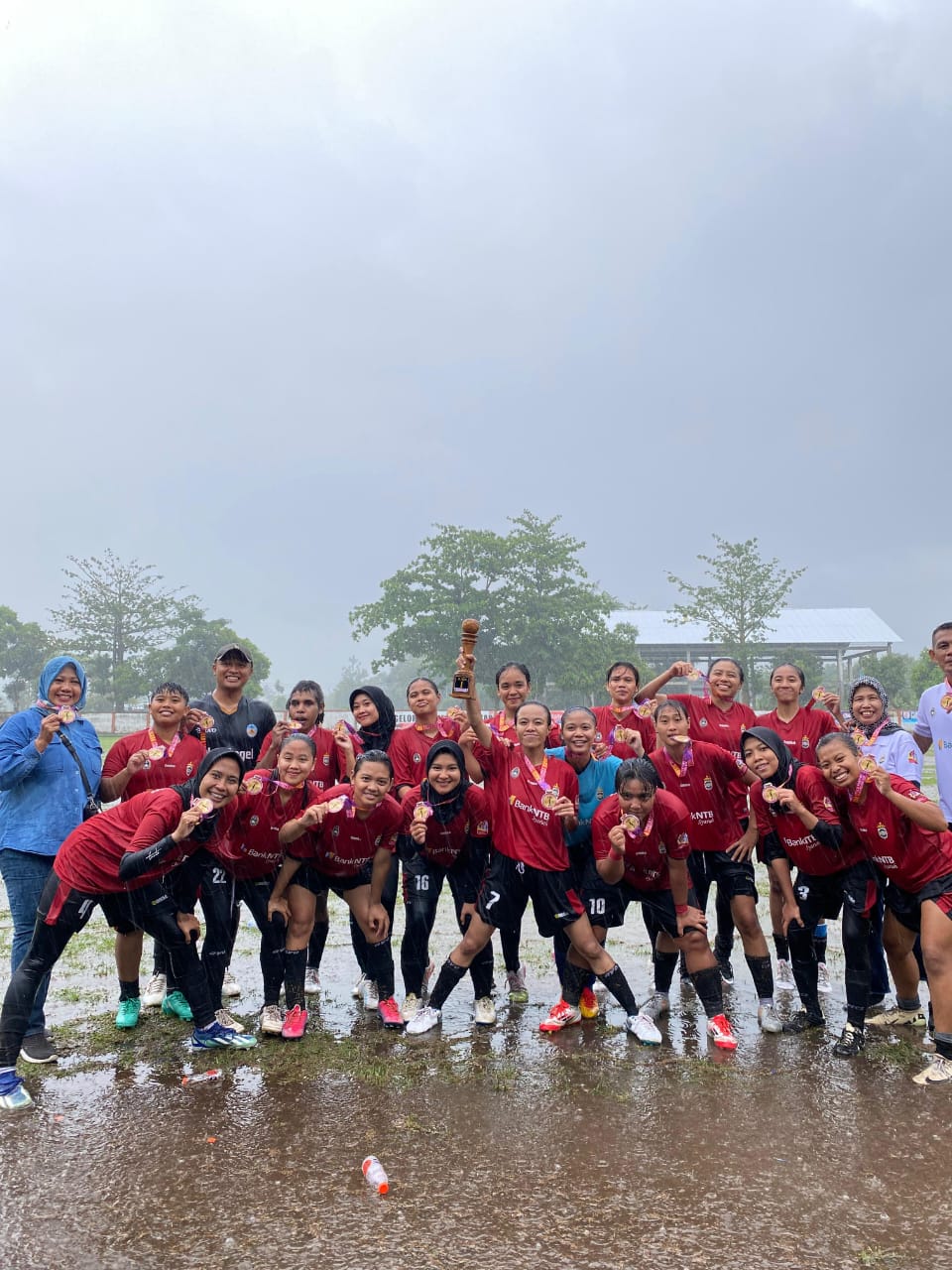 Neo Angel FC saat memenangkan Piala Pertiwi NTB 2025 dan menjadi wakil NTB di putaran nasional.