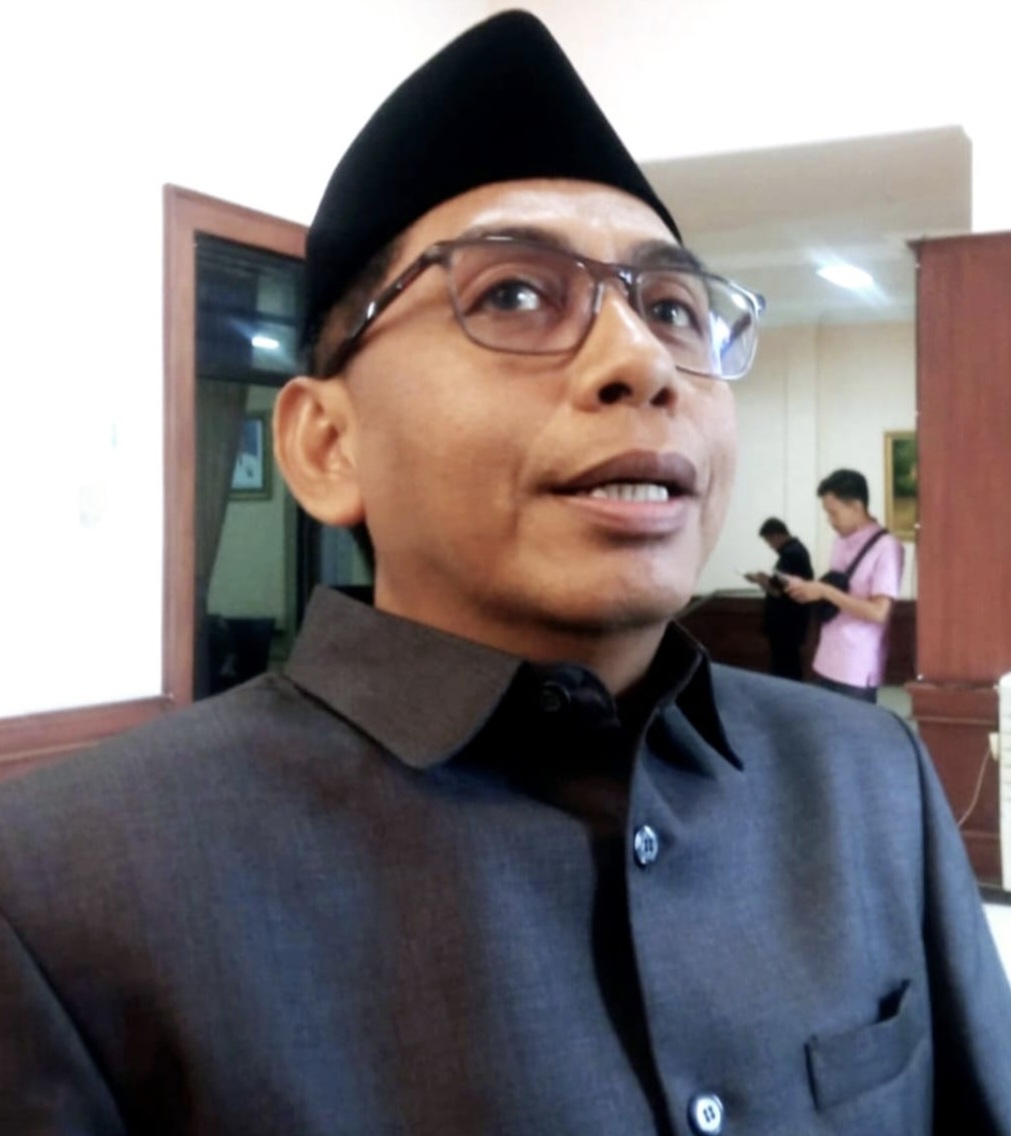 Ketua Komisi III DPRD NTB Sambirang Ahmadi mengatakan Gubernur Iqbal sudah mendapat lampu hijau dari pusat terkait ekspor konsentrat PT AMNT.