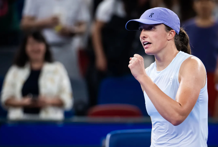 Iga Swiatek resmi menyalip Venus Williams dan kini menempati posisi kedua dalam daftar peraih hadiah uang terbesar sepanjang masa WTA.