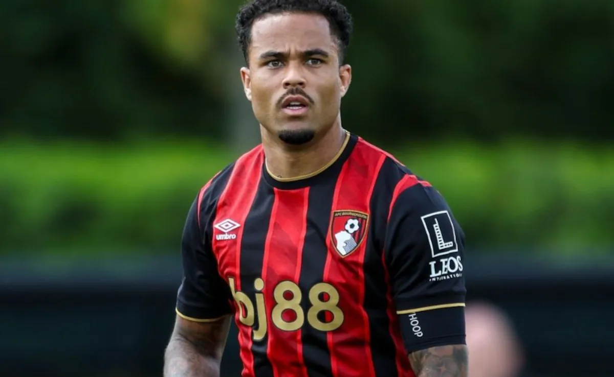Gagal ke Piala Dunia 2026, netizen serang Justin Kluivert. Putra Patrick Kluivert nonaktifkan komentar IG usai dihujat #KluivertOut.
