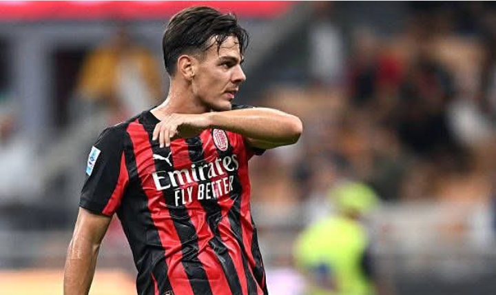 Ardon Jashari, pemain AC Milan yang tengah berjuang memulihkan diri dari cedera yang dialami.