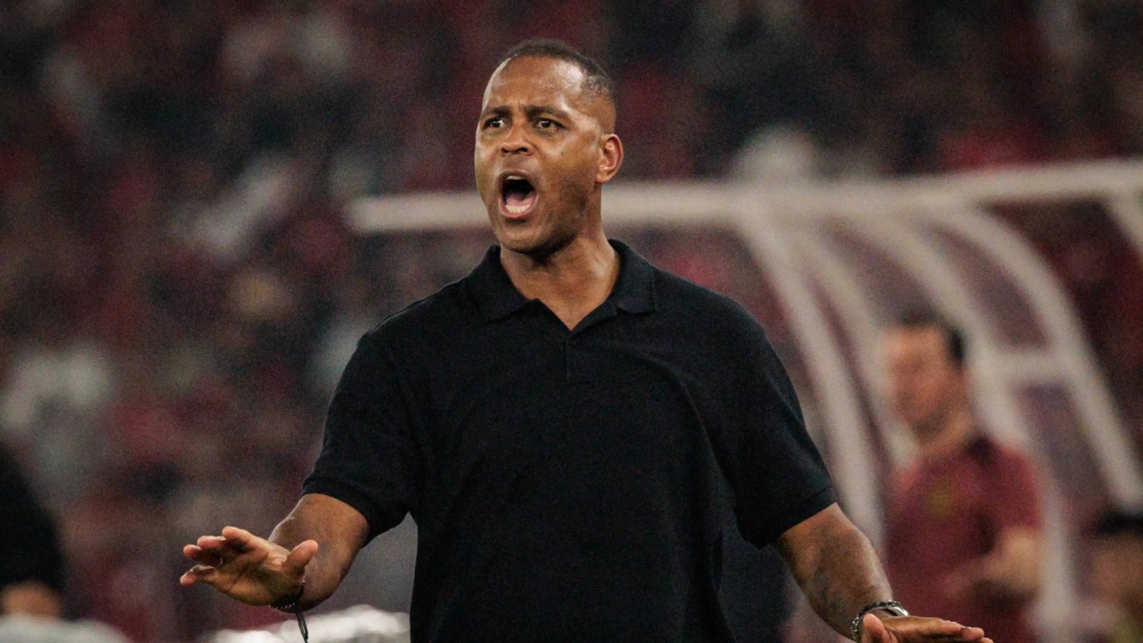 PSSI, Patrick Kluivert, resmi berpisah, pelatih Timnas Indonesia, kekalahan dari Irak, gagal lolos Piala Dunia 2026, sepak bola Indonesia, evaluasi kepelatihan, publik kecewa, kualifikasi Piala Dunia