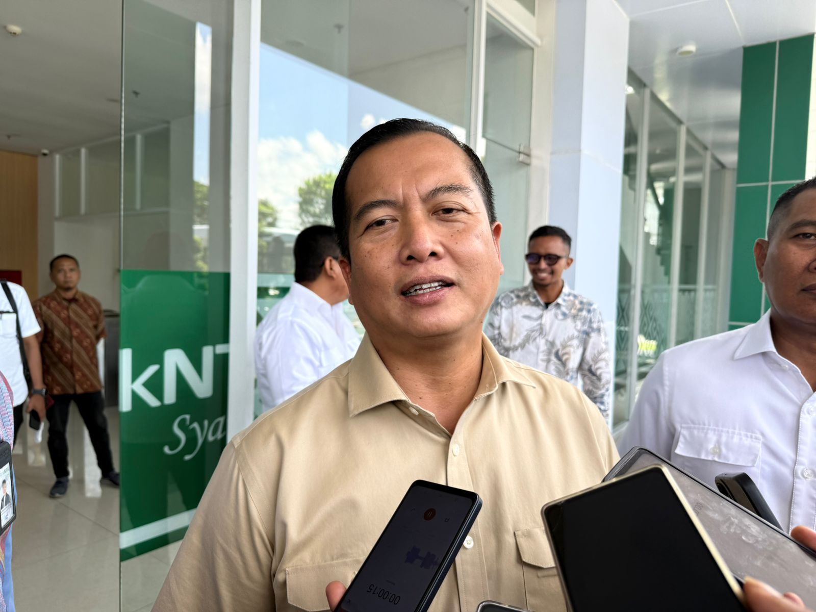 Gubernur NTB Lalu Muhammad Iqbal