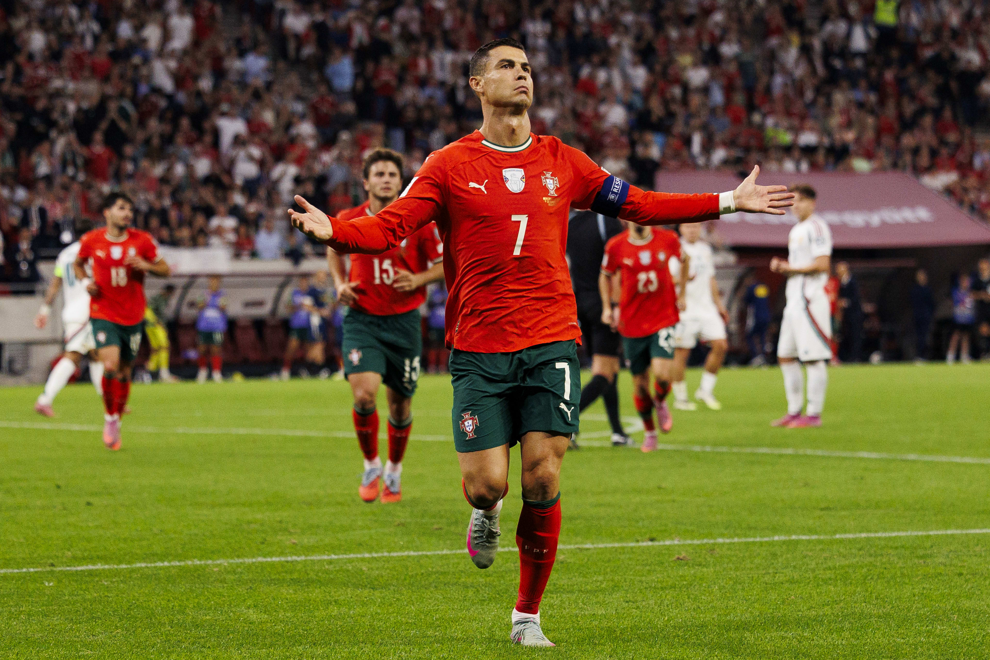 Cristiano Ronaldo cetak 41 gol dan jadi pencetak gol terbanyak sepanjang sejarah kualifikasi Piala Dunia. Tinggalkan Messi dan Ruiz.