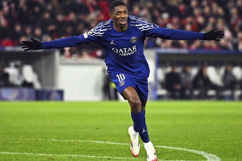 Dembele minta kenaikan gaji di PSG, klub ogah ulang skema gaji ekstrem ala Mbapp&eacute;, Messi, Neymar. Konflik finansial panas bergulir.
