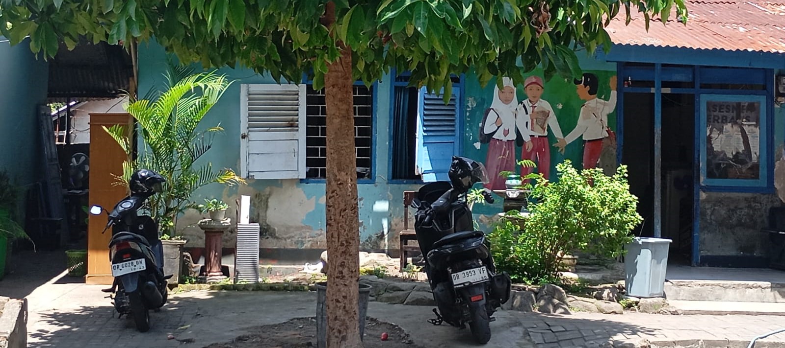 Inilah kondisi SDN 46 Cakranegara yang akan mendapat bantuan rehabilitasi.Sebanyak  29 SD dan SMP di Mataram akan direhabilitasi.