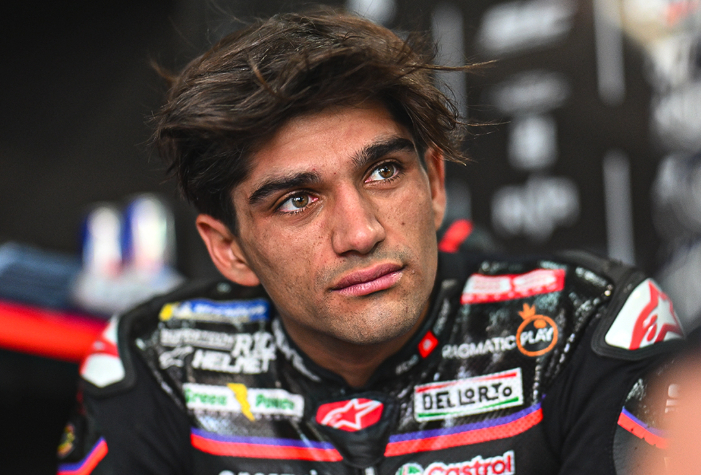 Jorge Martin dikabarkan jalani dua operasi tambahan. Tes Sepang MotoGP 2026 diragukan, Aprilia berharap Martin pulih tepat waktu.