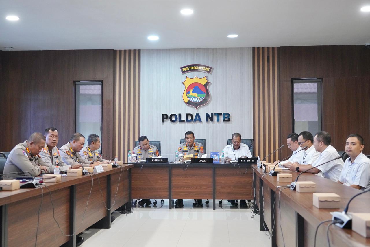 BPK RI menggelar taklimat awal audit kinerja terinci program ketahanan pangan nasional di Gedung Presisi Polda NTB, Senin (20/10).