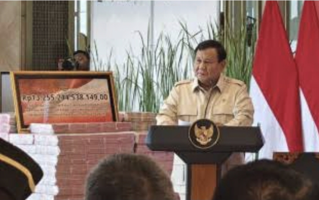 Presiden Prabowo mengapresiasi langkah Kejagung. Ia bahkan sempat menyebutkan betapa besar potensi uang tersebut bila digunakan untuk rakyat. (istimewa)