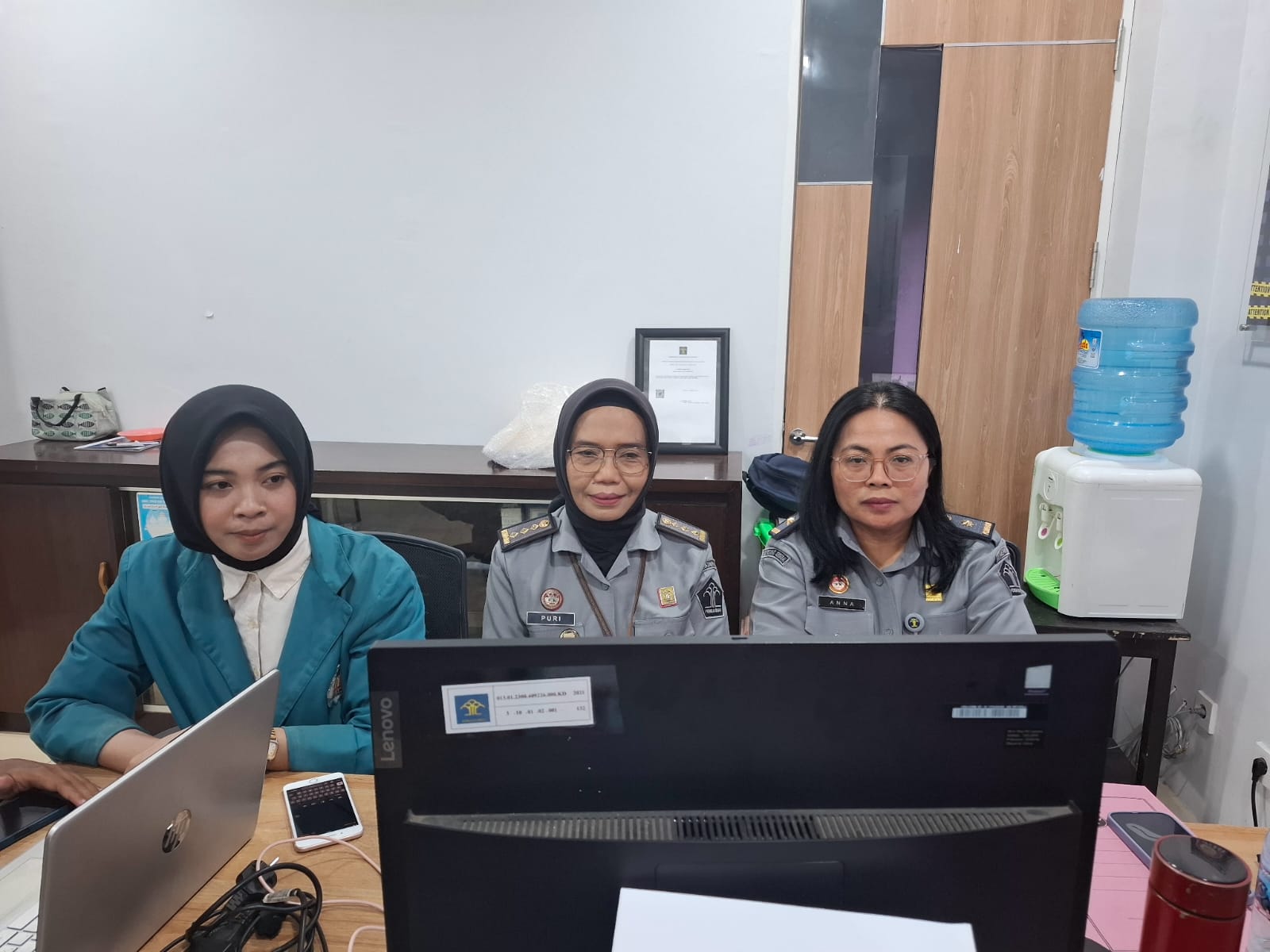 Kanwil Kemenkum NTB mengikuti FGD Koordinasi Penguatan Fungsi Pemberantasan Scam dan Aktivitas Keuangan Ilegal yang digelar secara virtual.