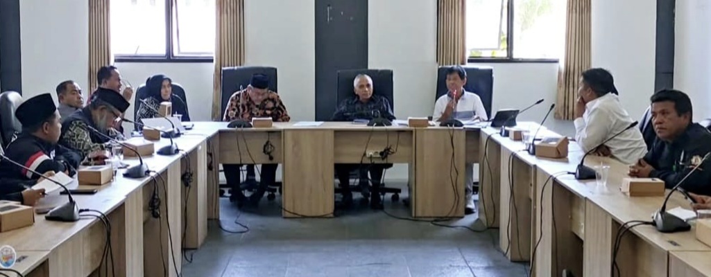 Komisi V DPRD NTB mengundang Persatuan Wirausahawan Pekerja Migran (Perwira) NTB untuk memberi masukan dalam pembahasan Raperda tentang Perlindungan Pekerja Migran Indonesia (PMI) asal NTB.