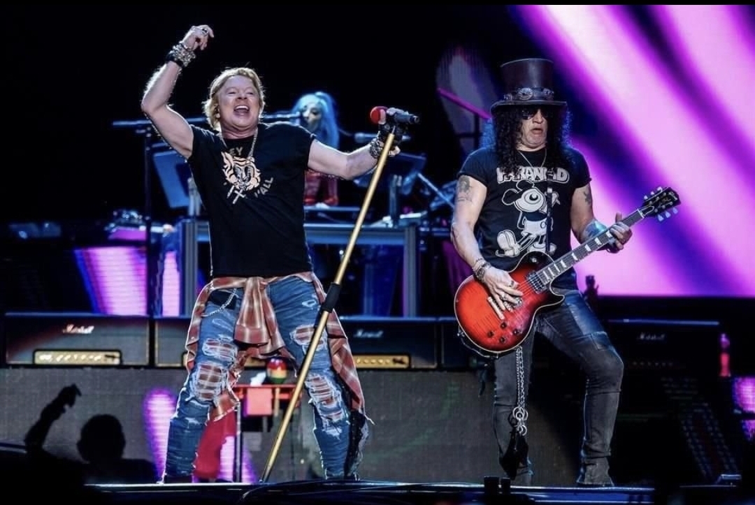 Banyak penggemar menyebut amarah Axl kali ini mengingatkan pada &ldquo;Axl Rose lama&rdquo;, era di mana sang vokalis kerap dikenal temperamental di atas panggung. (istimewa)