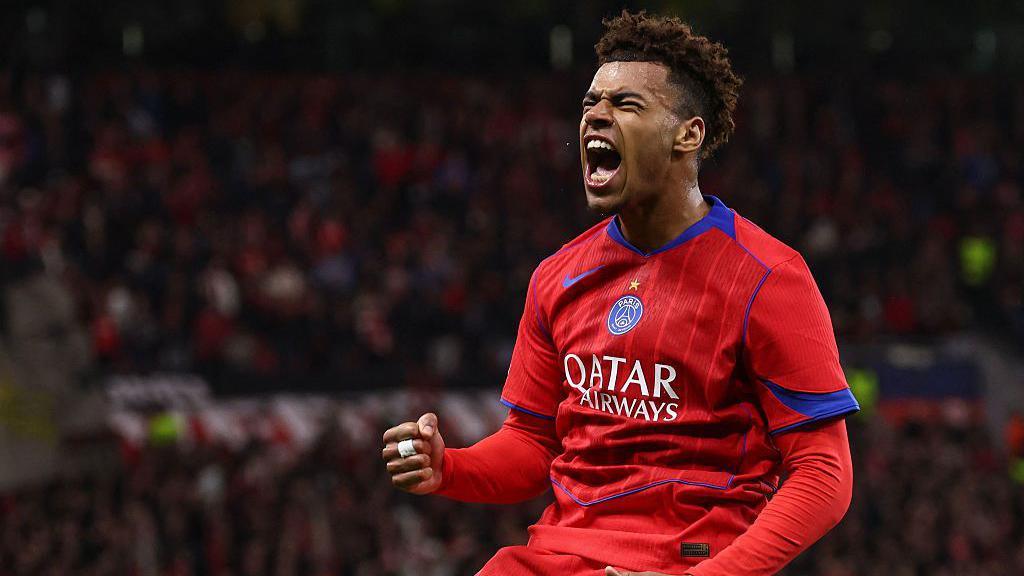 Malam penuh drama di Liga Champions rekor pecah, rataan gol tembus 4,8 per pertandingan. Salah satunya Pertandingan PSG vs Bayern Leverkusen dengan yang berakhir dengan 7-2.